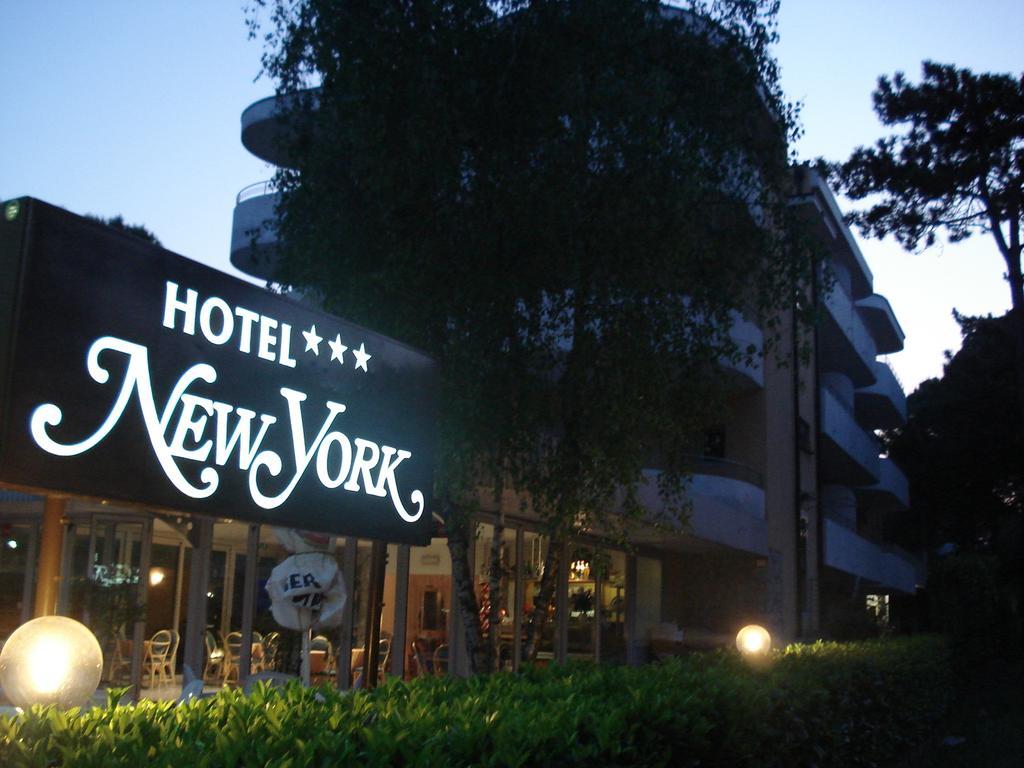 New York Hotel 4*